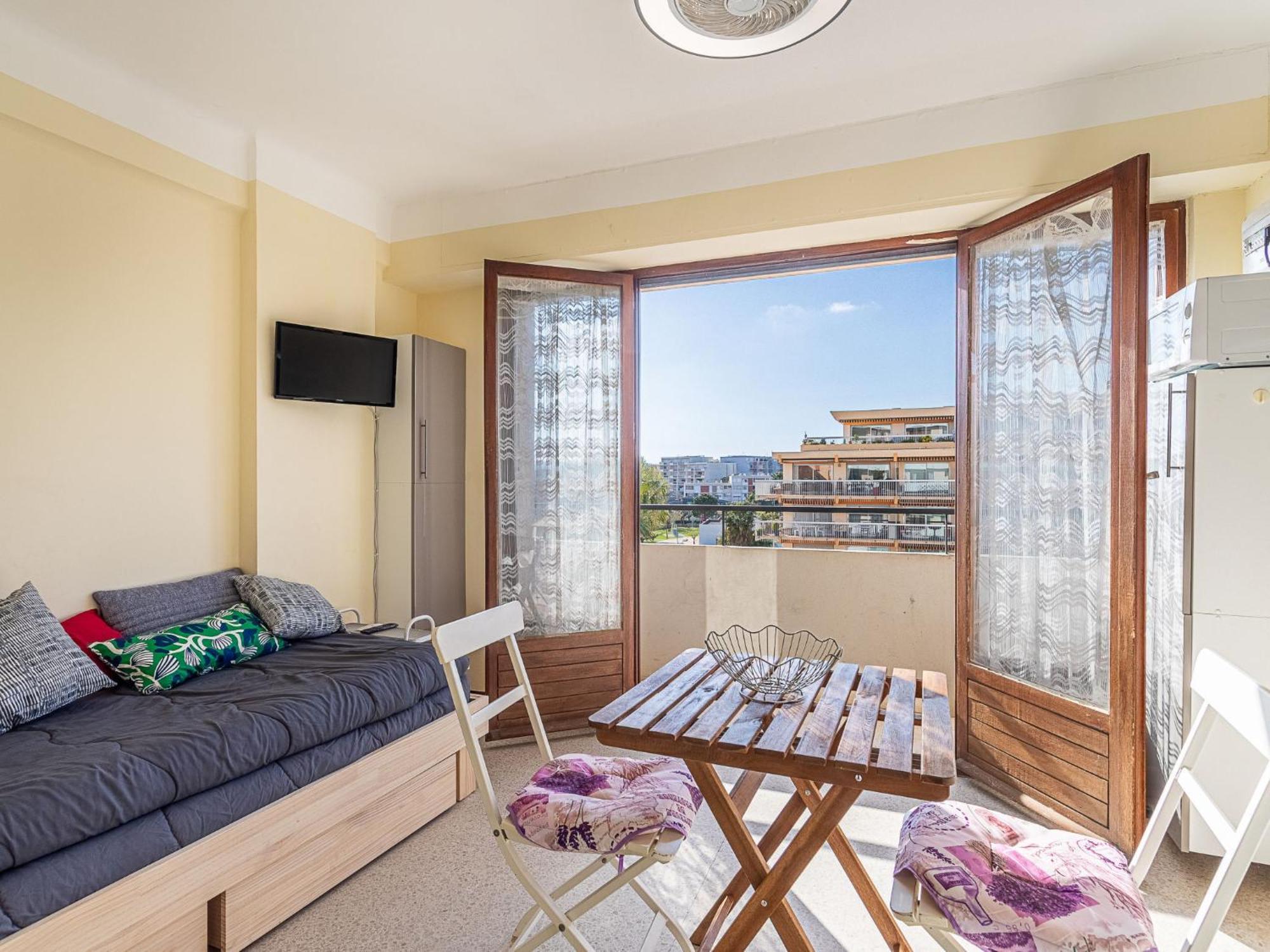 Studio Le Grand Large-4 By Interhome Le Lavandou Exterior foto